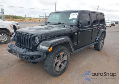 2018 Jeep Wrangler Unlimited Moab 4X4 z USA, uszkodzony, nr VIN 1C4HJXEG2JW310888